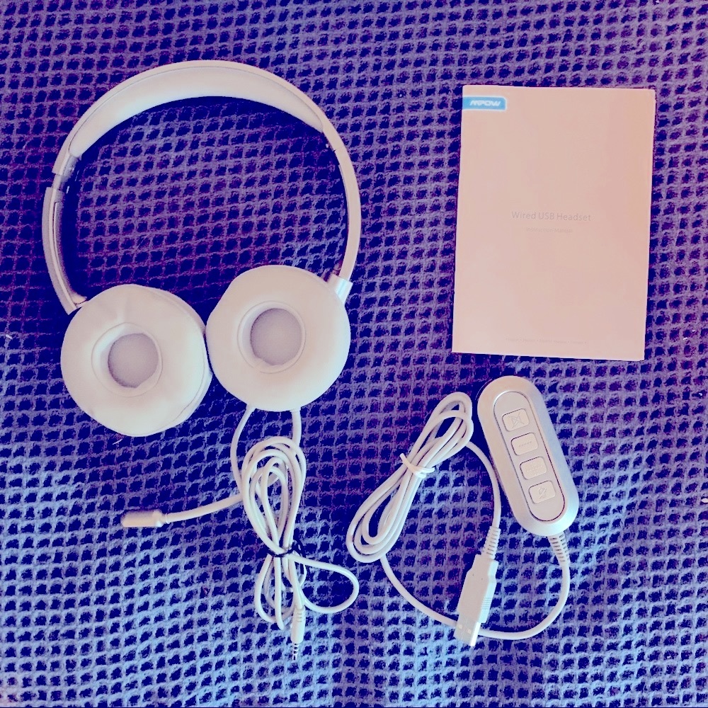 USB Headset - Picture 2 of 5